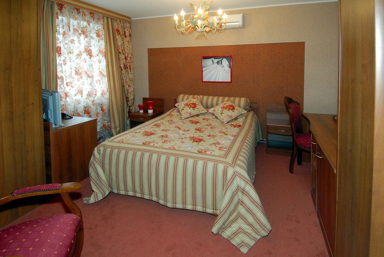 La Vie De Chateau Spa-Hotel Orenburg Zewnętrze zdjęcie